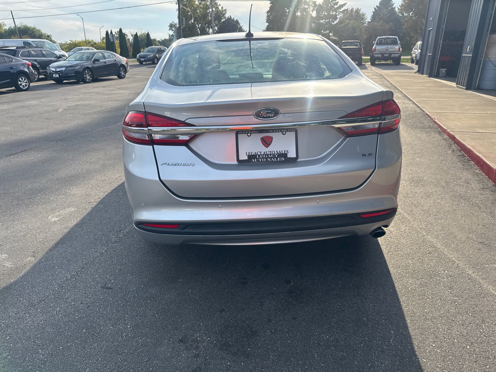 2017 Ford Fusion Image 4