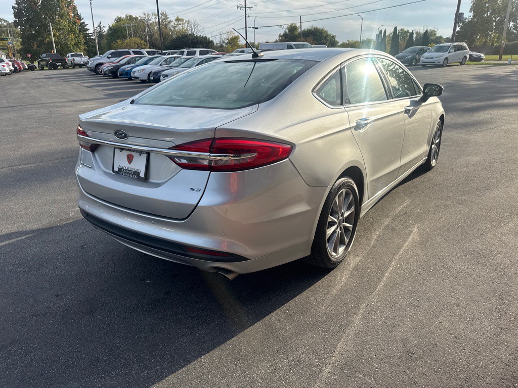 2017 Ford Fusion Image 5