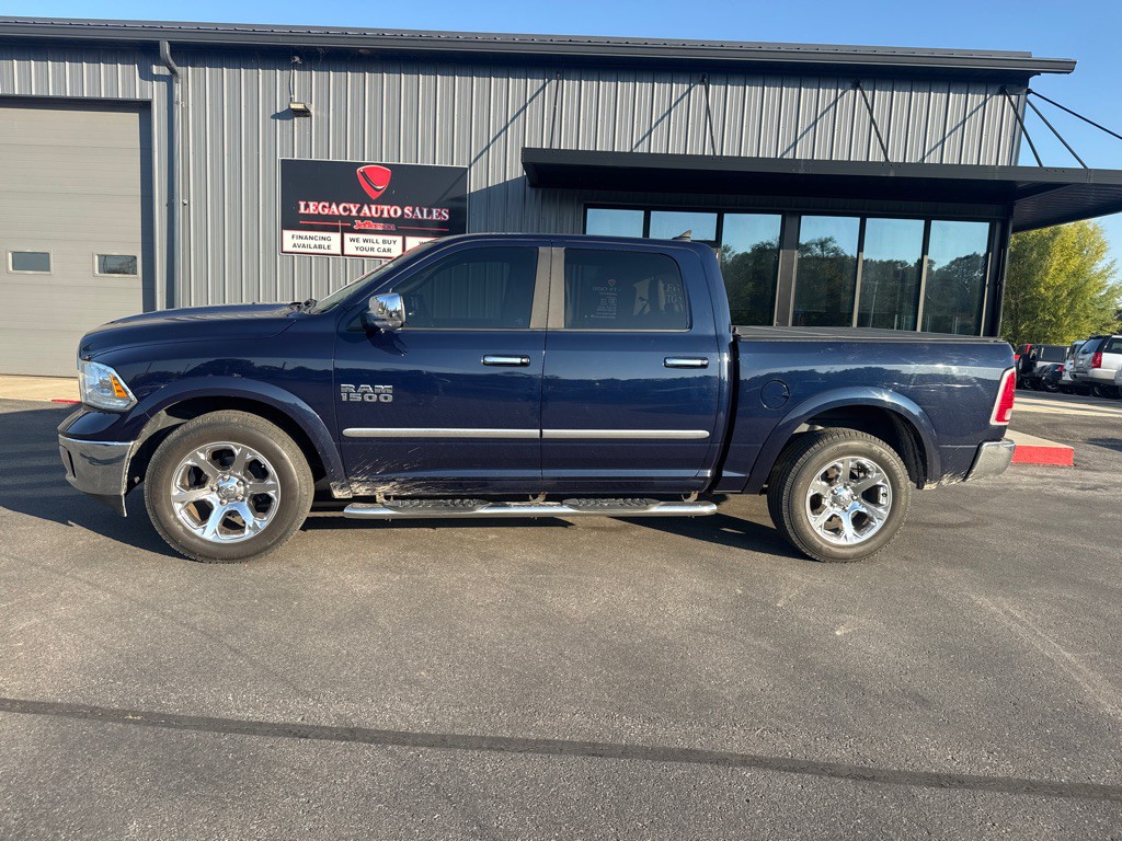 2017 RAM 1500 Image 3