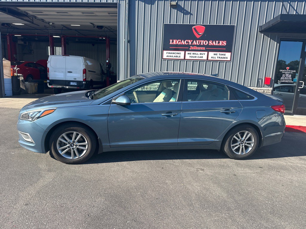 2015 Hyundai Sonata Image 2