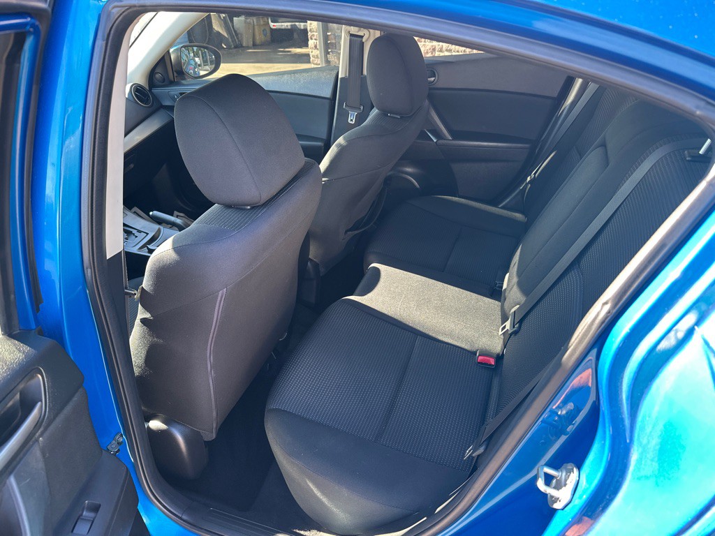 2012 Mazda Mazda3 Image 9