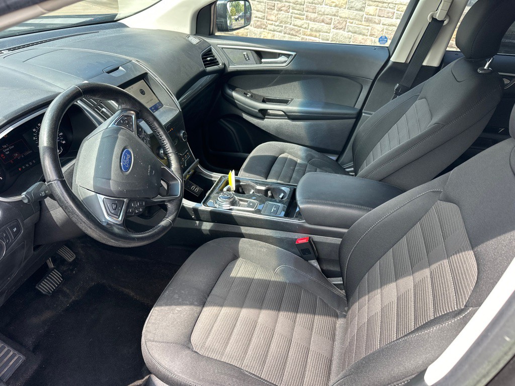 2019 Ford Edge Image 11