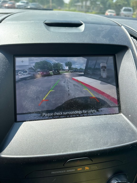 2019 Ford Edge Image 13