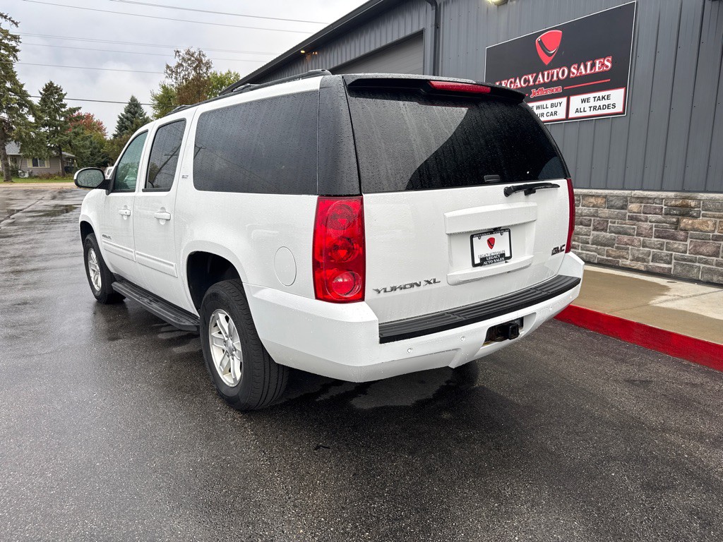 2014 GMC Yukon Image 3