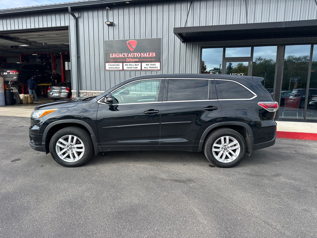 2016 Toyota Highlander Image 2