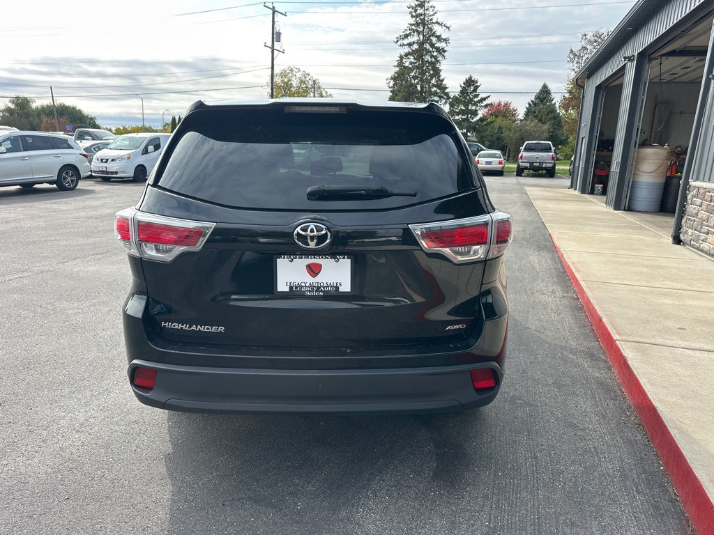 2016 Toyota Highlander Image 4