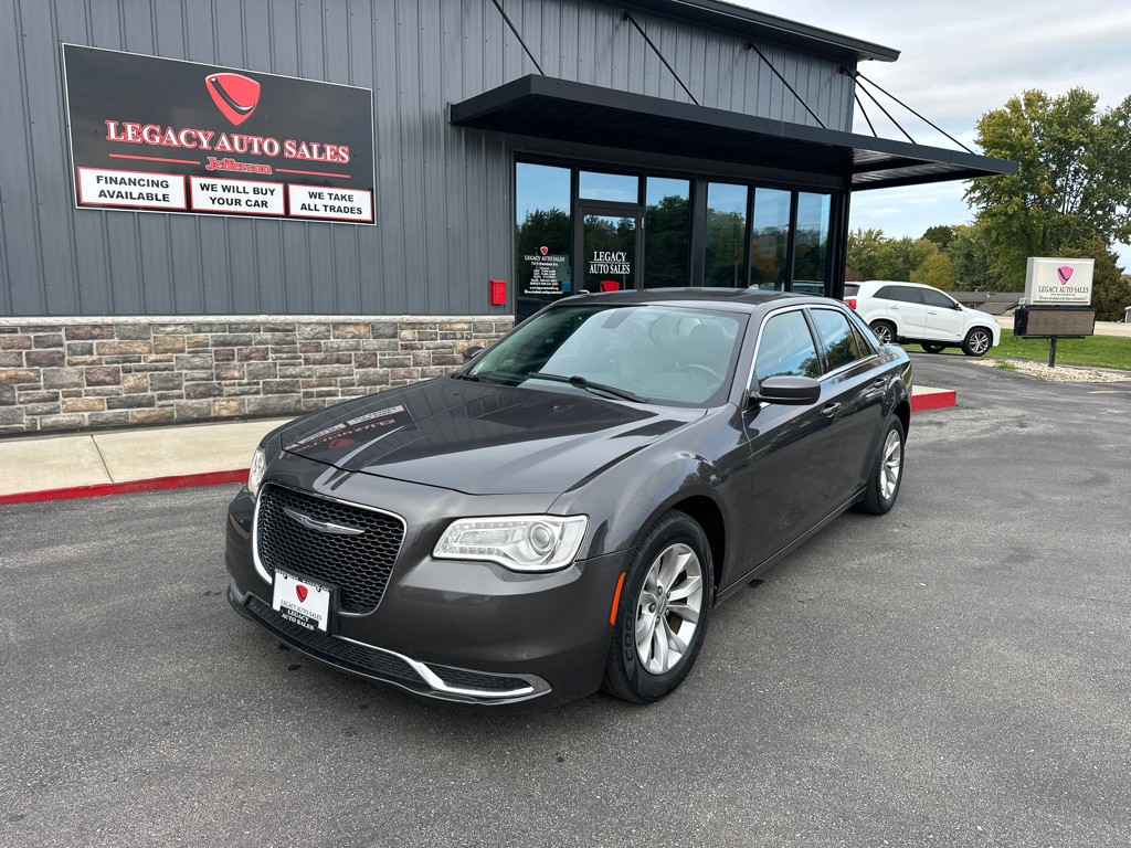 2016 Chrysler 300 Image 1