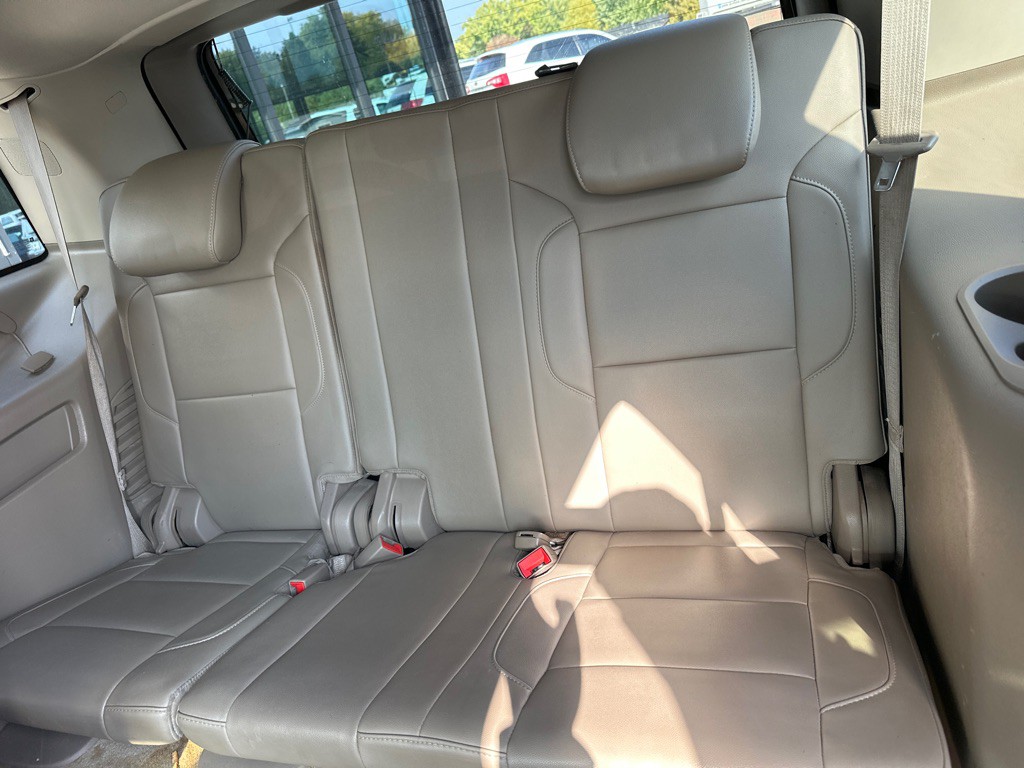 2015 Chevrolet Tahoe Image 11