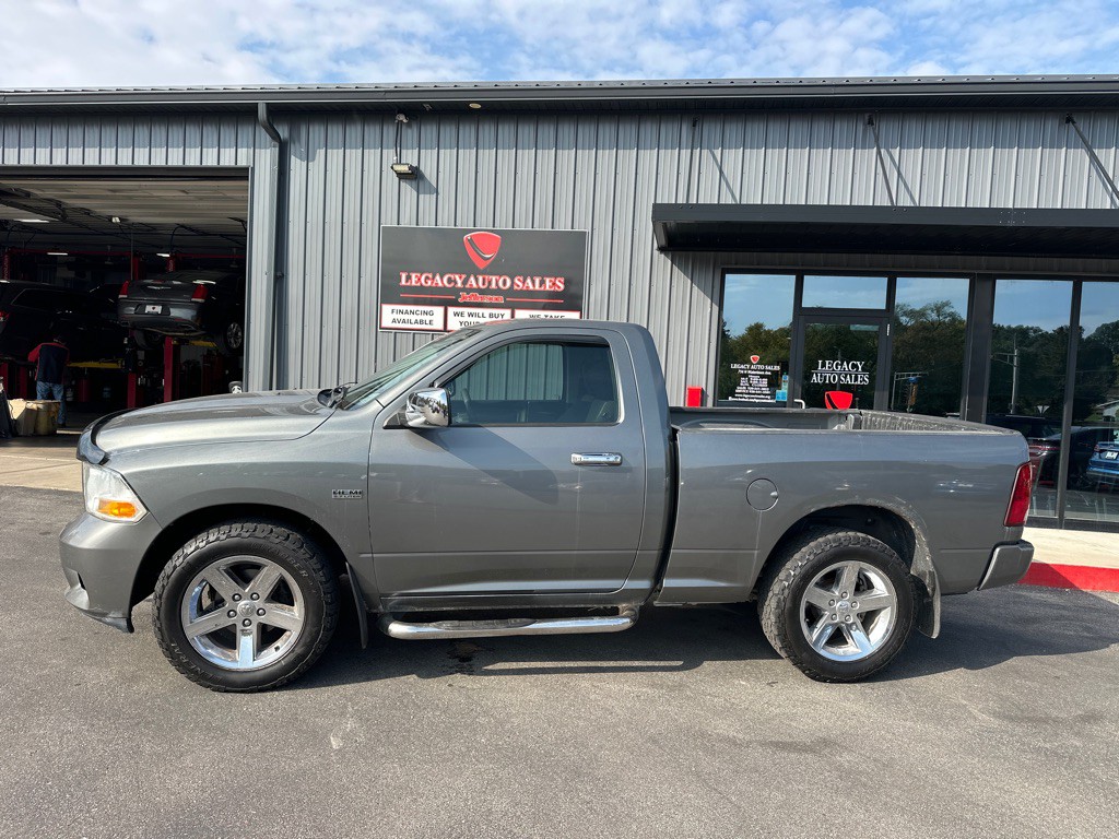2012 Dodge Ram 1500 Image 2