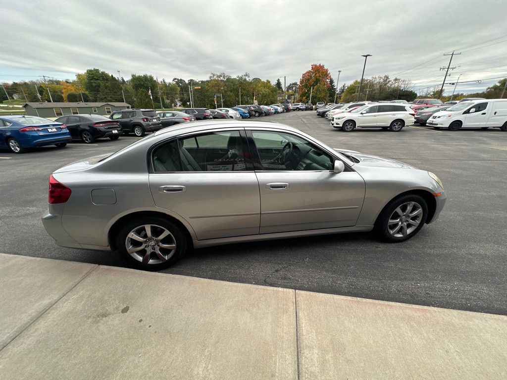 2005 INFINITI G35 Image 6