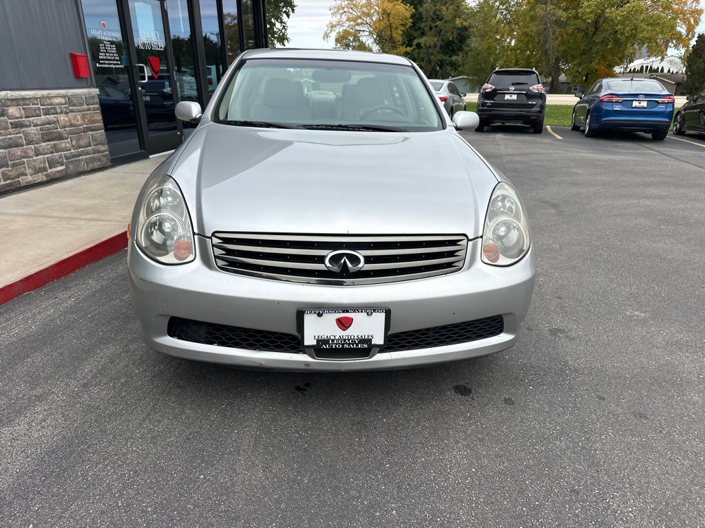 2005 INFINITI G35 Image 8