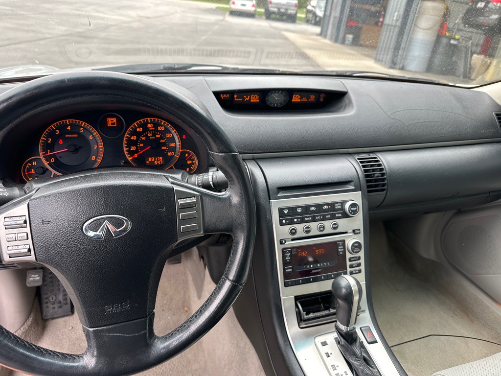 2005 INFINITI G35 Image 13