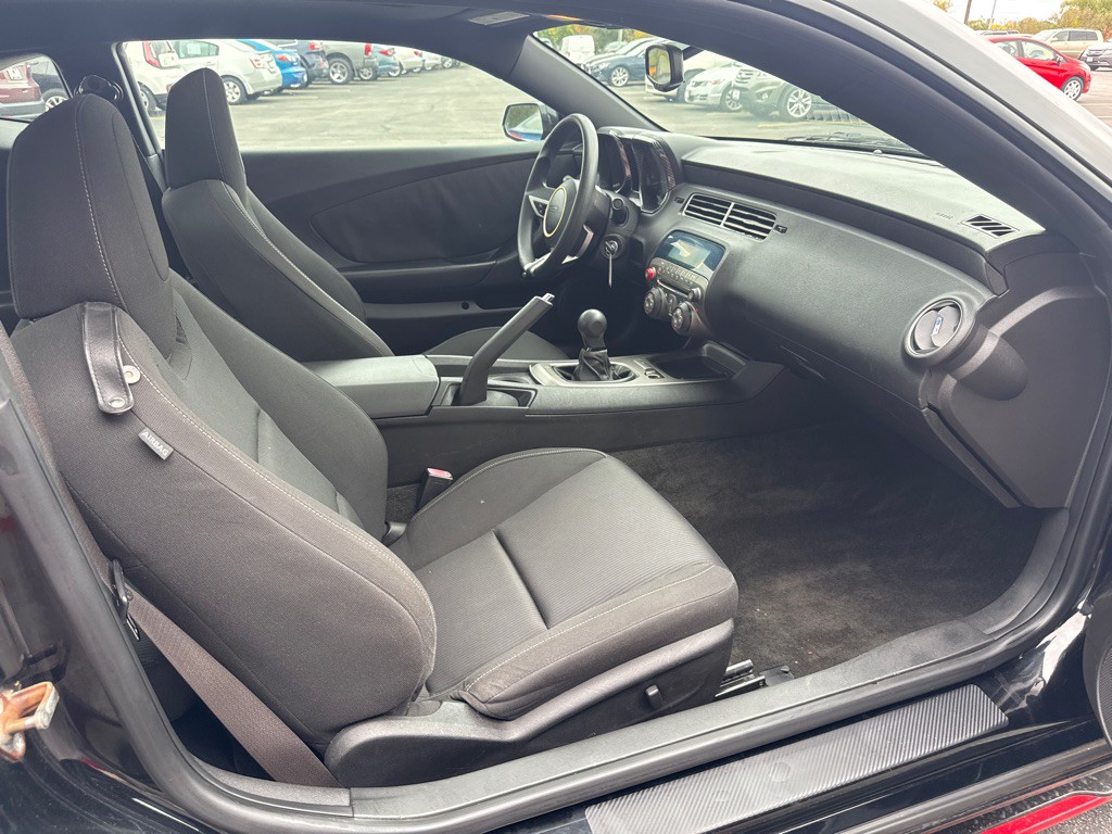 2010 Chevrolet Camaro Image 13