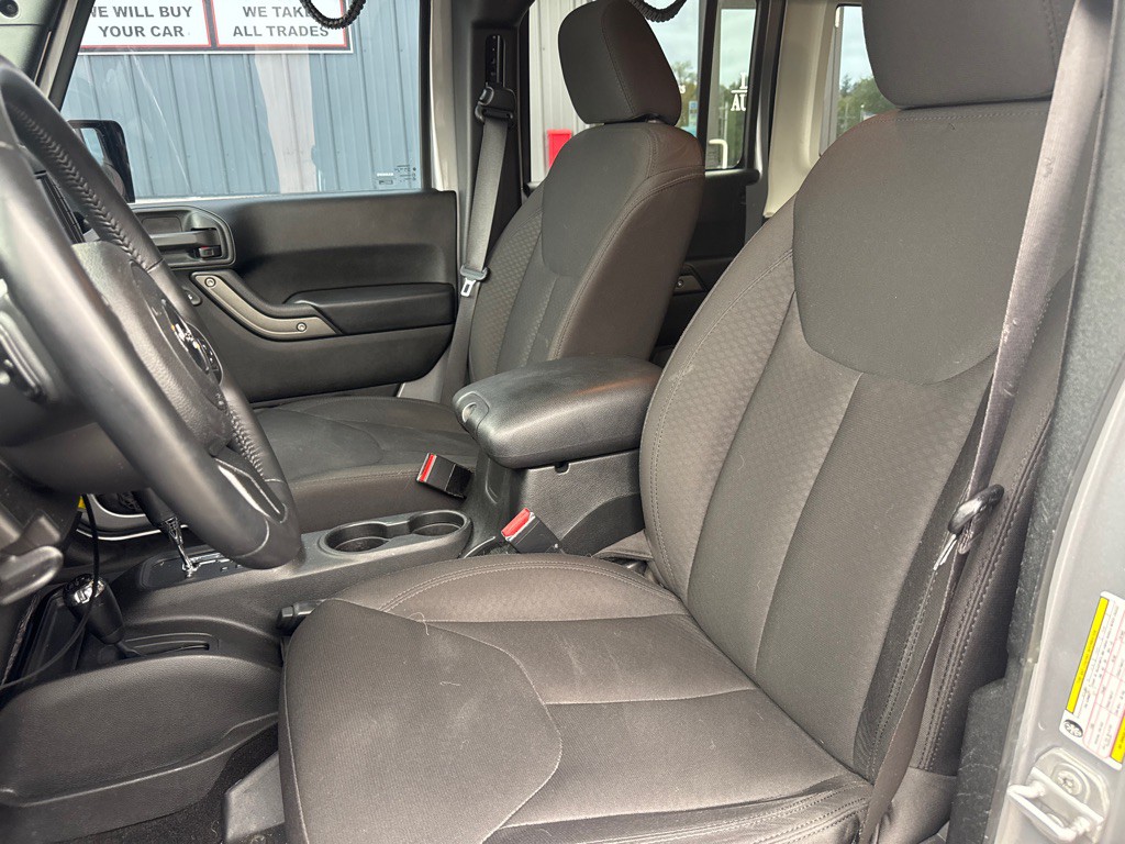 2017 Jeep Wrangler Unlimited Image 9