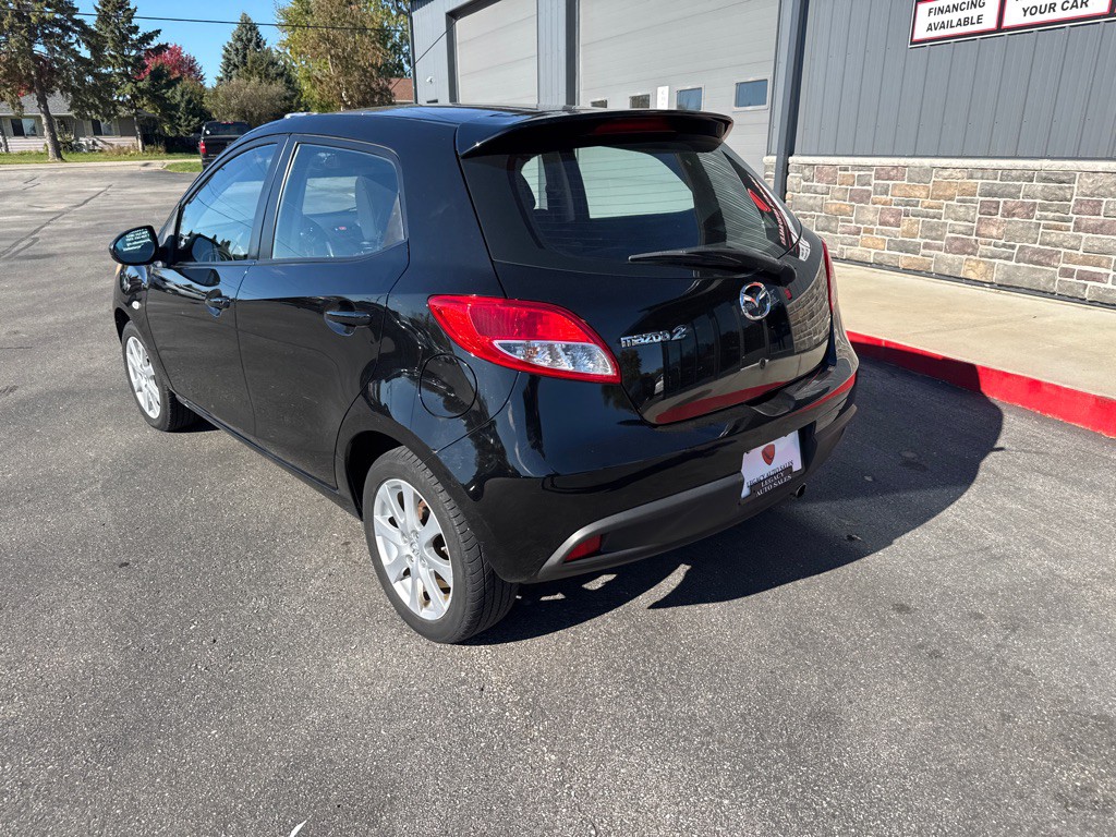 2011 Mazda Mazda2 Image 3