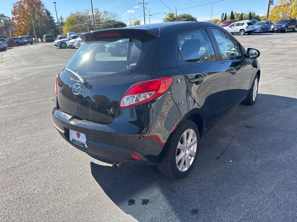2011 Mazda Mazda2 Image 5
