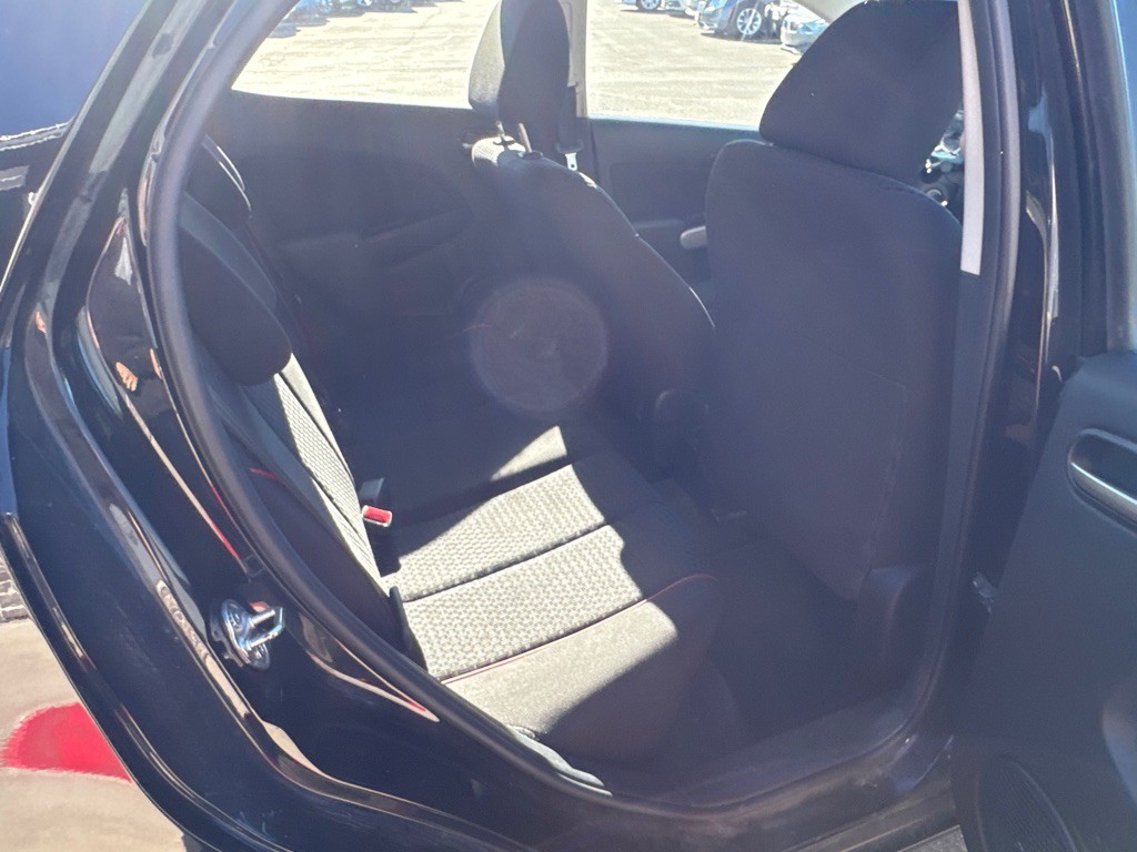 2011 Mazda Mazda2 Image 12