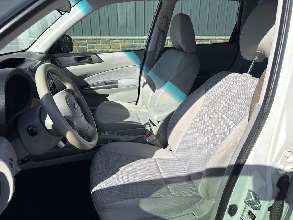 2012 Subaru Forester Image 9