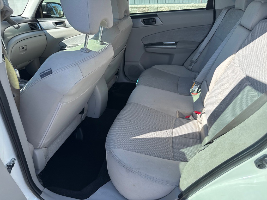 2012 Subaru Forester Image 10