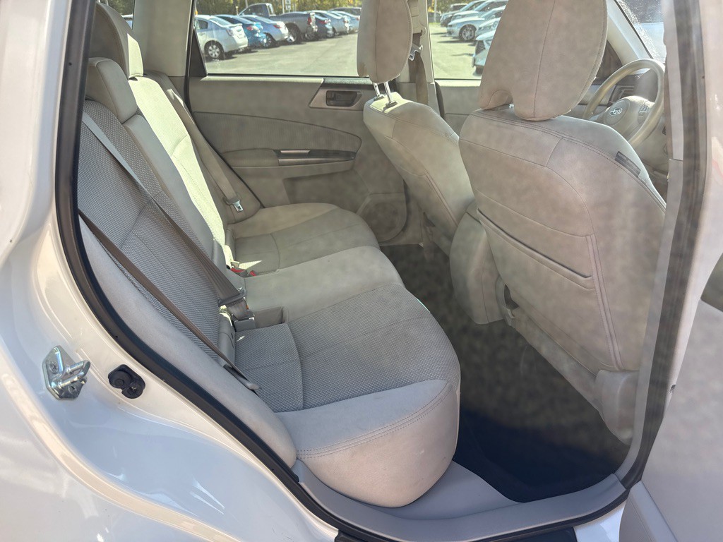2012 Subaru Forester Image 13