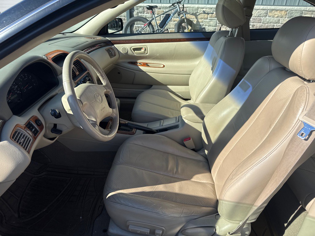 2000 Toyota Camry Image 9