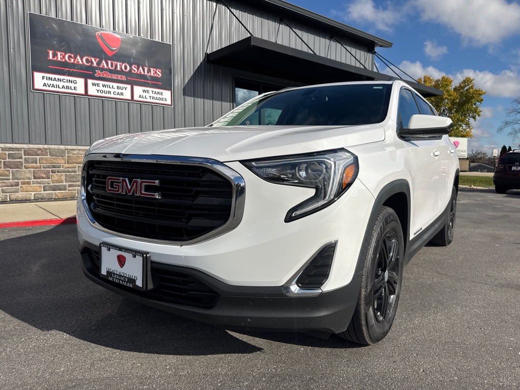 2018 GMC Terrain Image 2