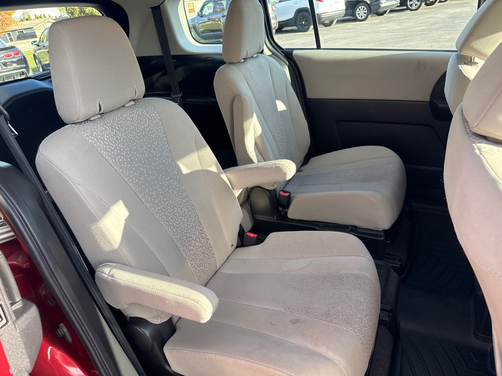2012 Mazda Mazda5 Image 15