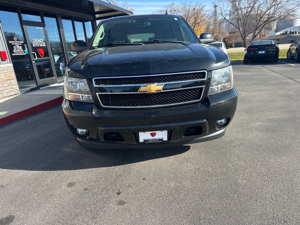 2012 Chevrolet Suburban Image 9