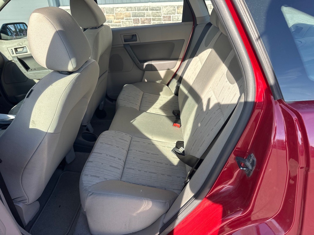 2009 Ford Focus Image 9