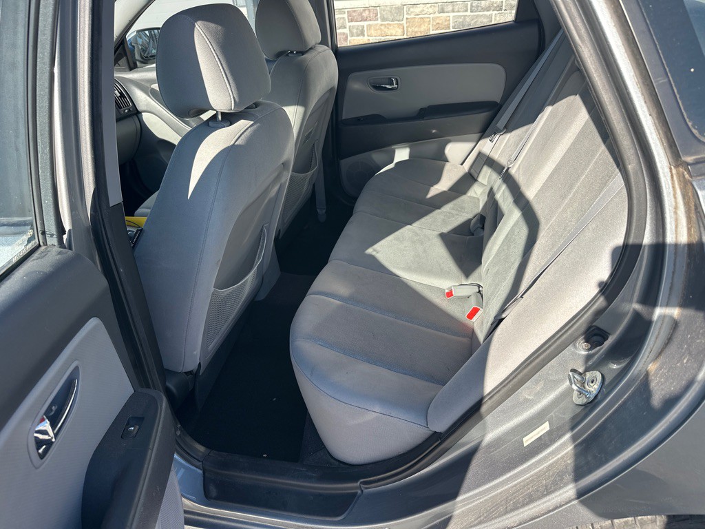 2010 Hyundai Elantra Image 9