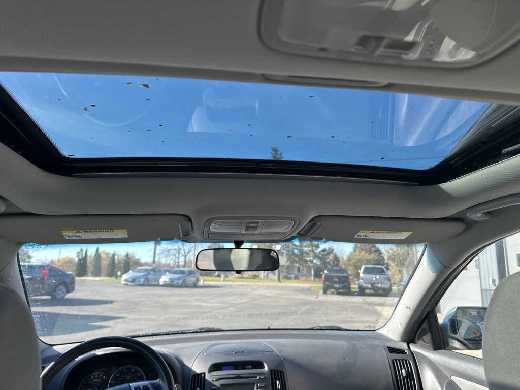 2010 Hyundai Elantra Image 10