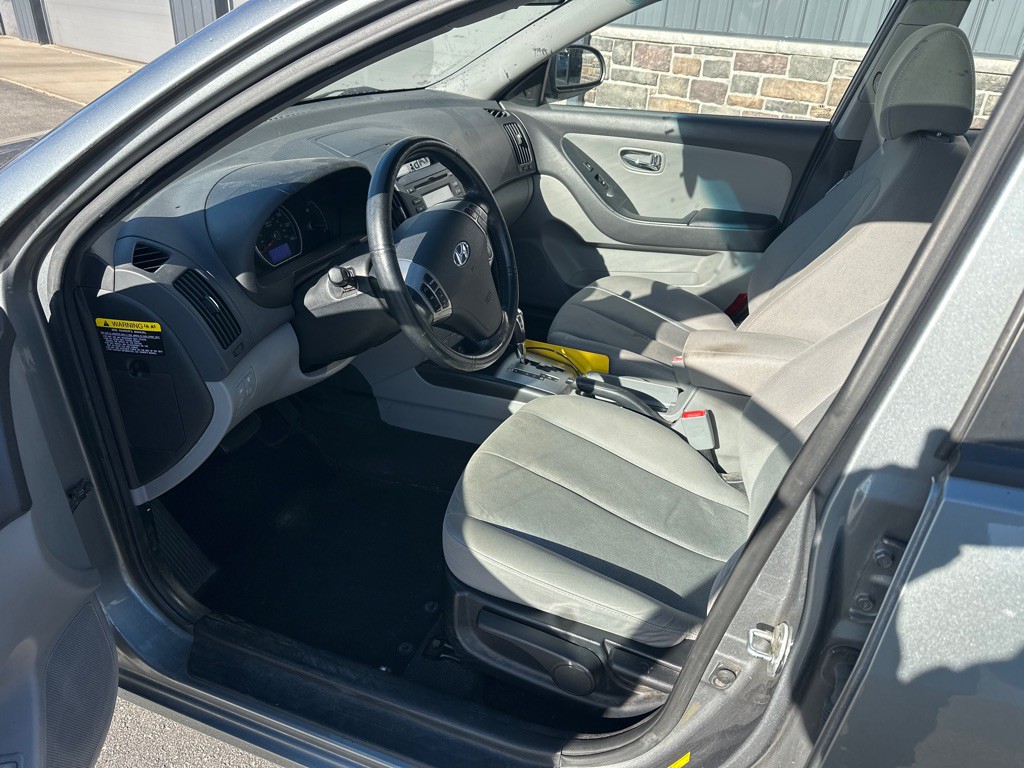 2010 Hyundai Elantra Image 12