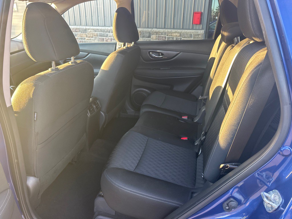 2018 Nissan Rogue Image 10