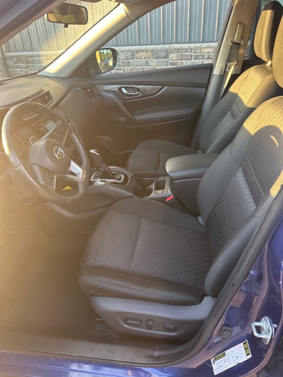 2018 Nissan Rogue Image 12