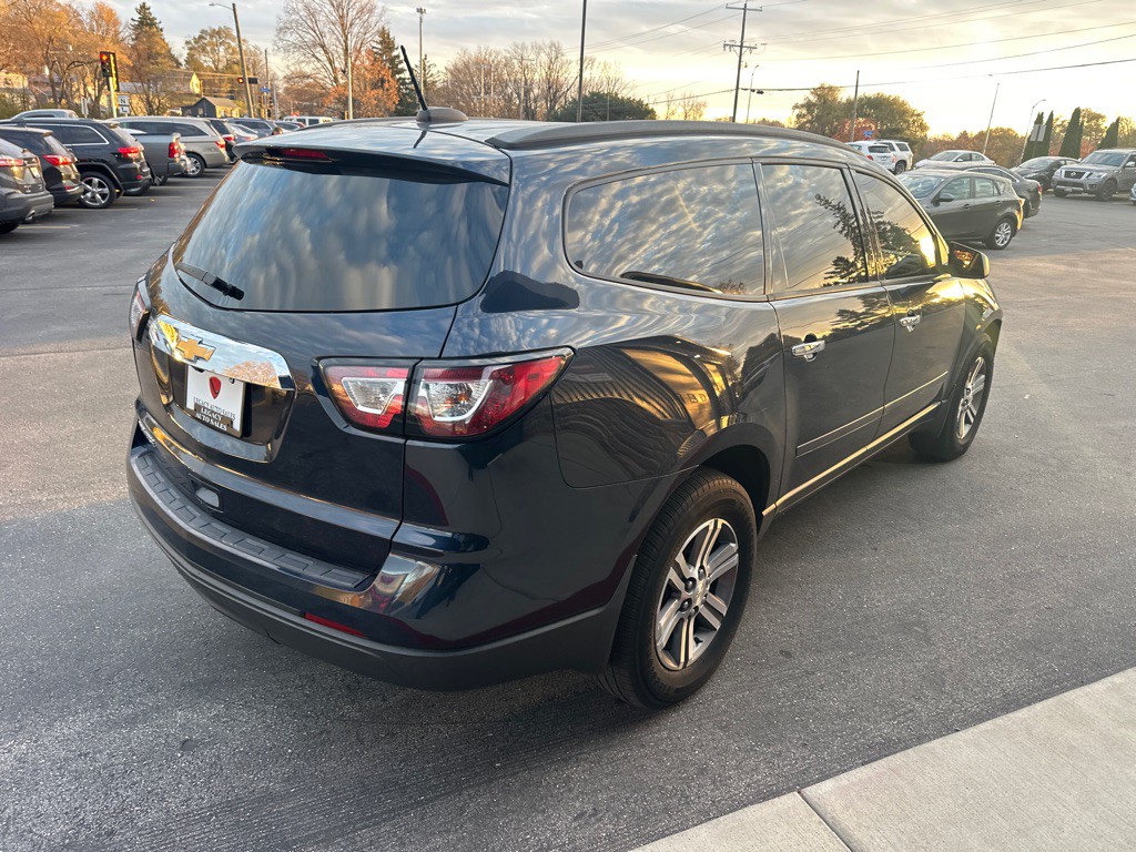2017 Chevrolet Traverse Image 7