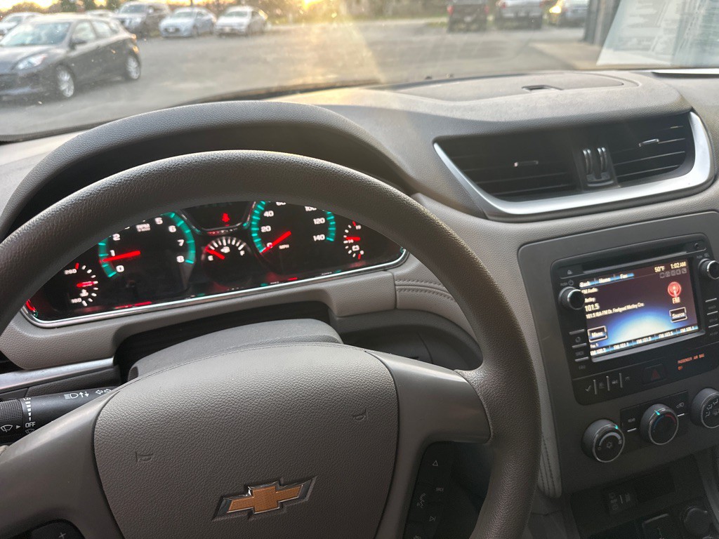 2017 Chevrolet Traverse Image 16