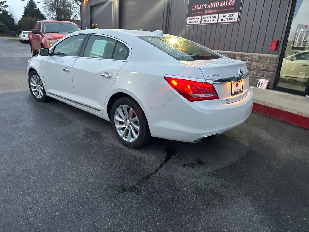 2016 Buick Lacrosse Image 3