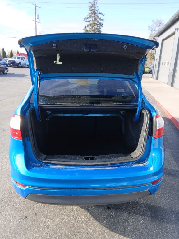 2015 Ford Fiesta Image 6
