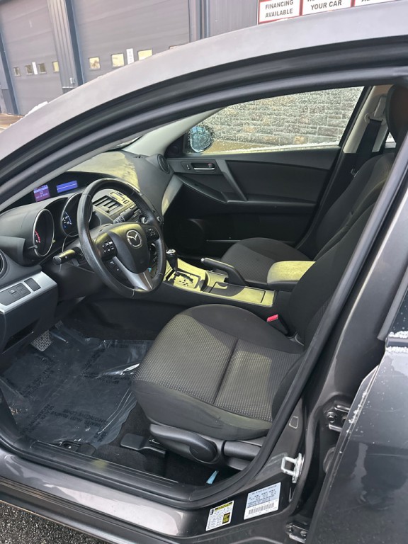 2012 Mazda Mazda3 Image 11