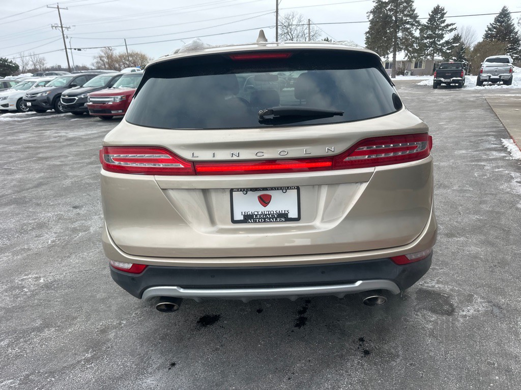 2017 Lincoln MKC Image 4