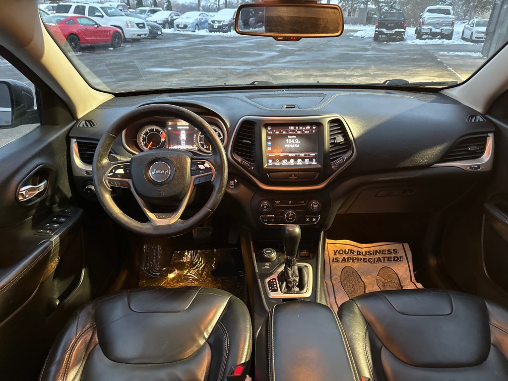 2016 Jeep Cherokee Image 10