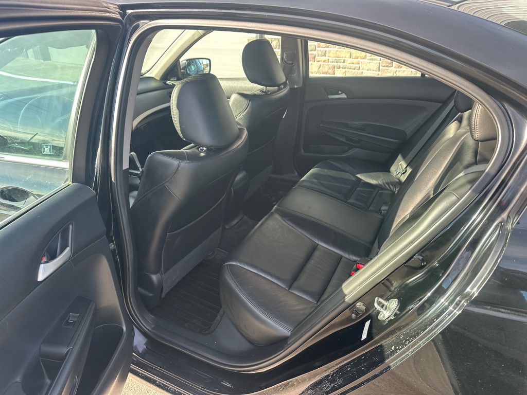 2012 Honda Accord Image 9