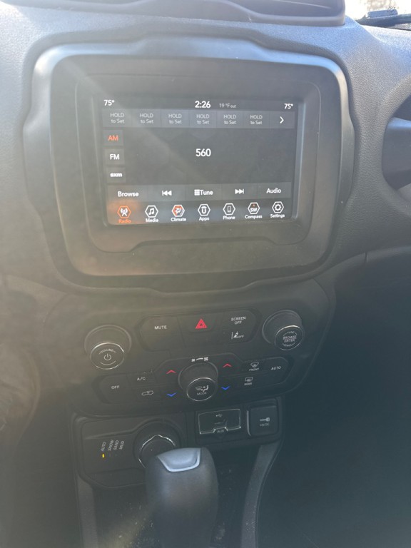 2021 Jeep Renegade Image 12