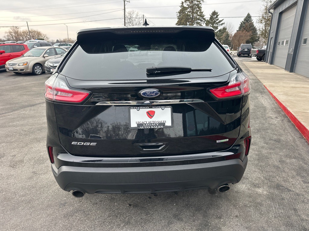 2019 Ford Edge Image 4