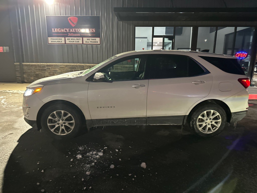 2018 Chevrolet Equinox Image 2