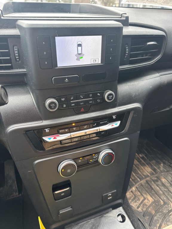 2021 Ford Explorer Image 12