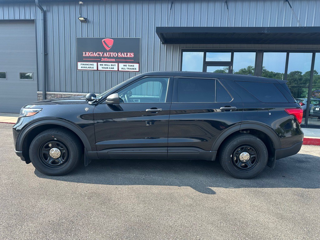 2021 Ford Explorer Image 2