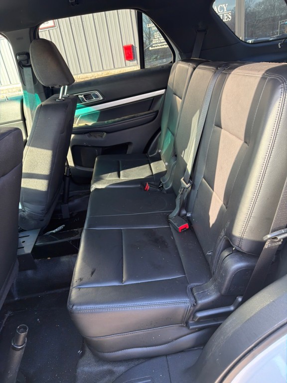 2017 Ford Explorer Image 9