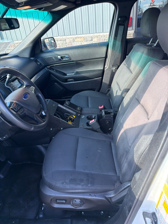 2017 Ford Explorer Image 11