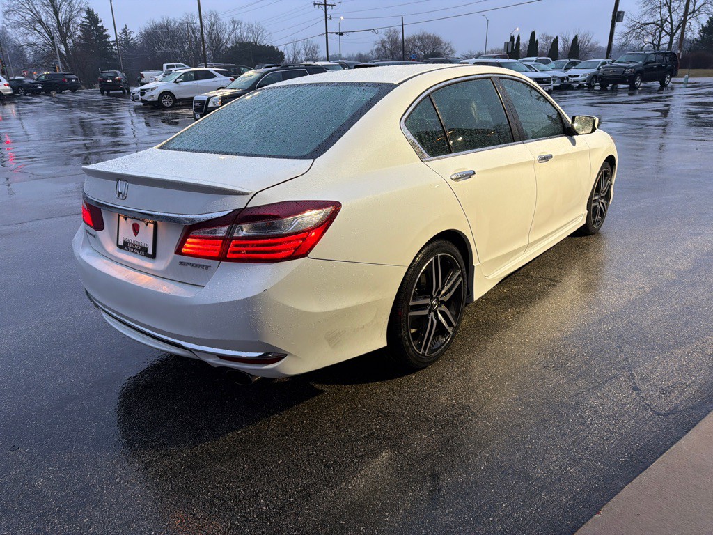 2017 Honda Accord Image 5